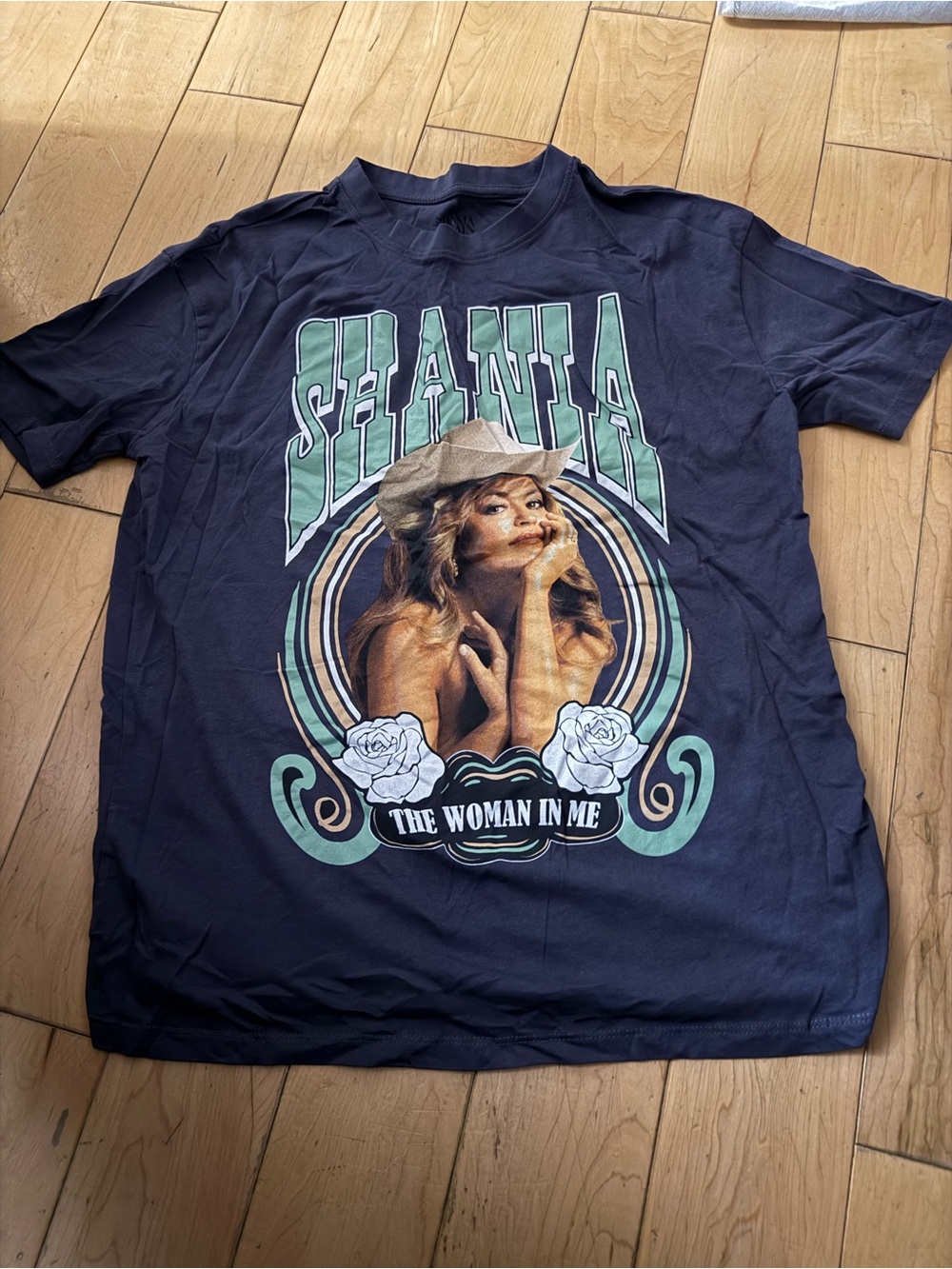 Shania Graphic Short Sleeve Tee - Black with Mint Accents